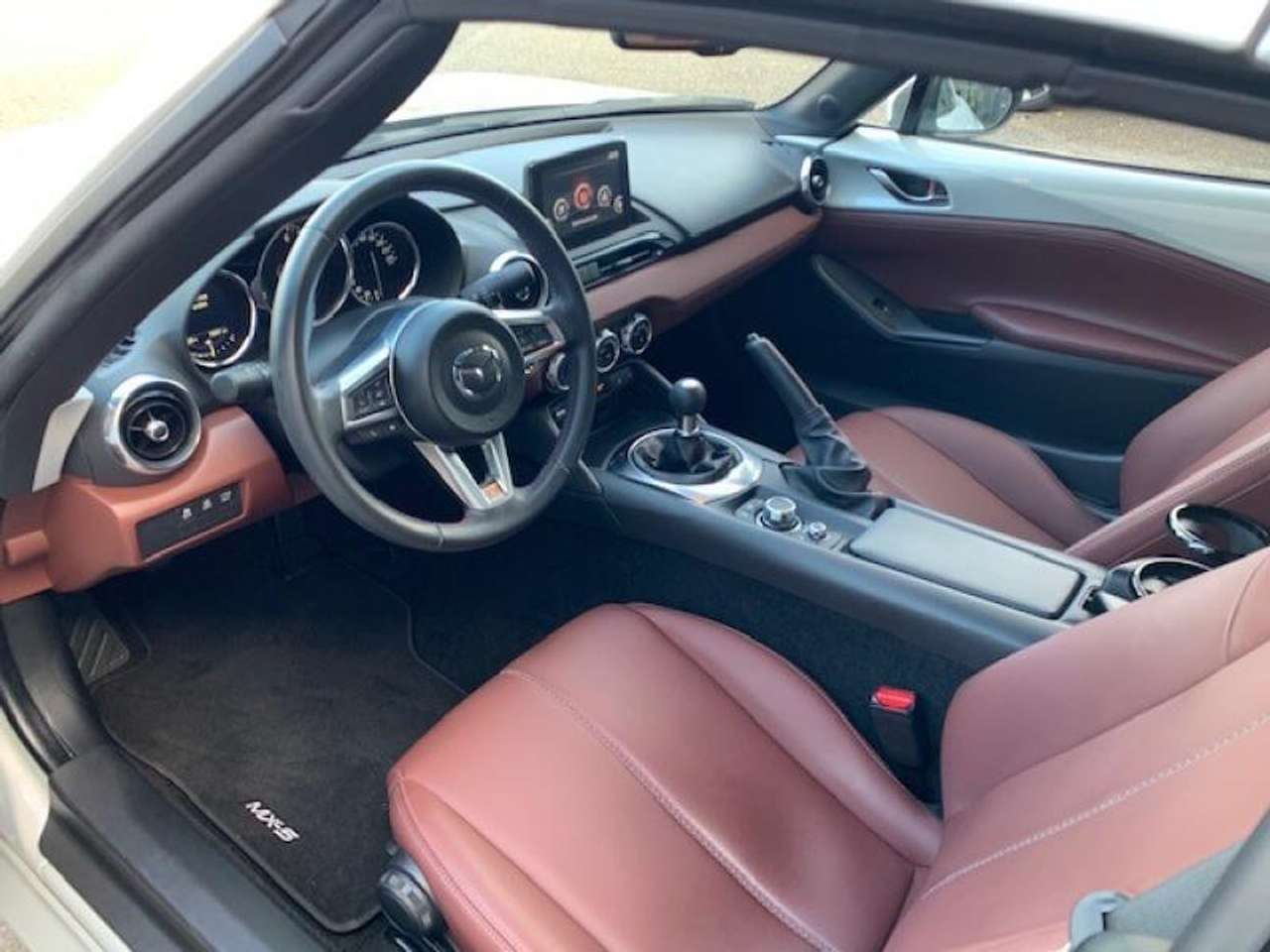 Mazda MX-5 - Photo